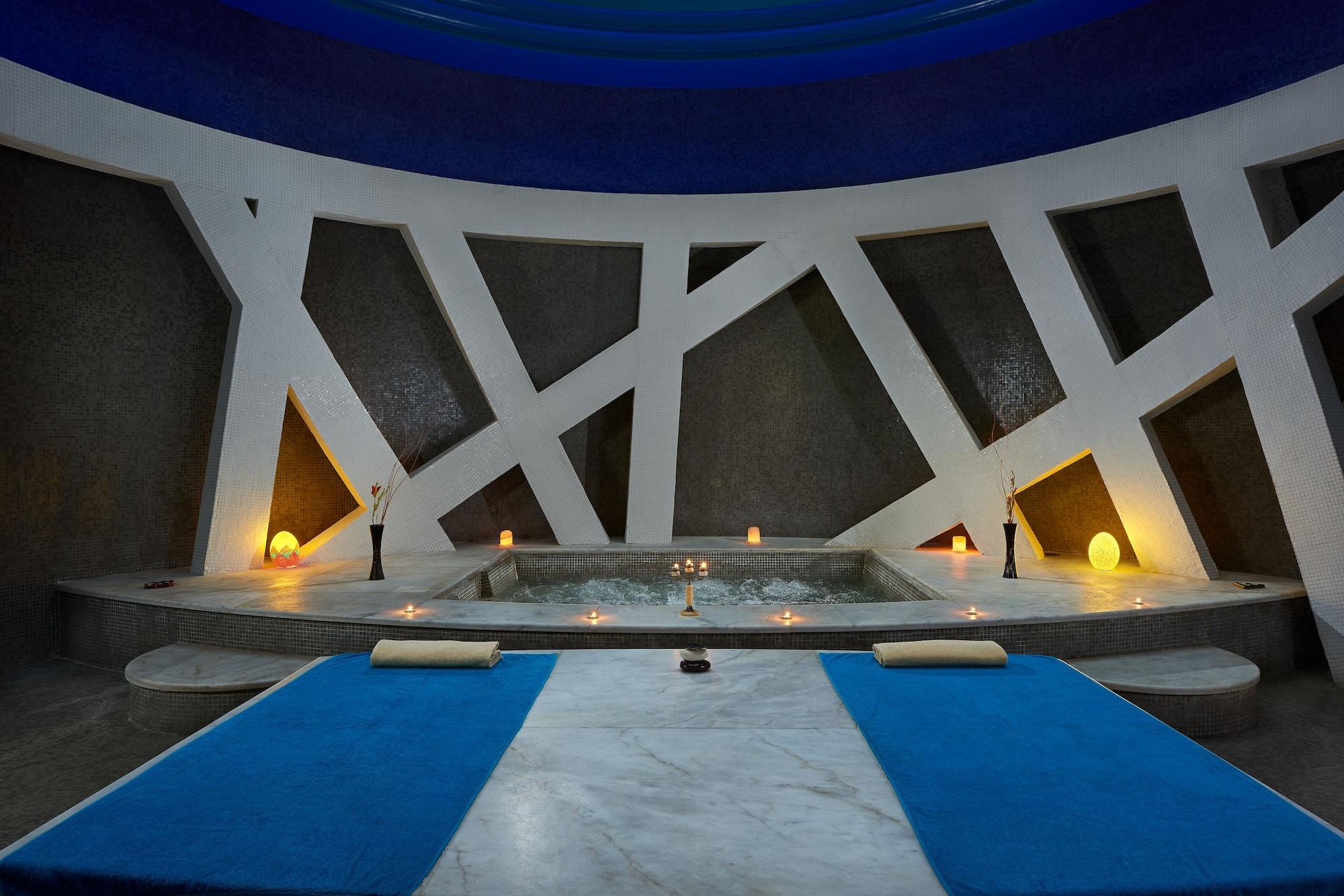 Mosaique Beach Resort Taba Heights Exterior foto Turkish bath in the hotel